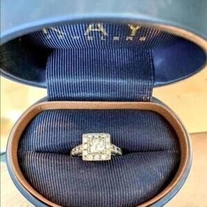 Leo Diamond Princess Cut White Gold Diamond Infinity Band Engagement Ring